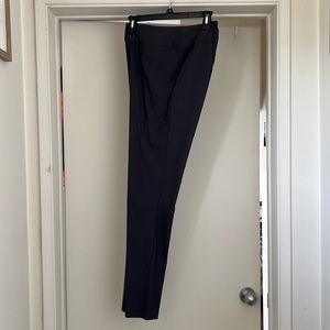 Tribal size 8. Nice pants! So comfy.